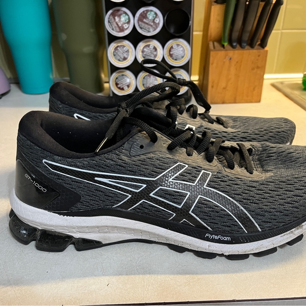 Asics Black and White Athletic Sneakers 11.5 d